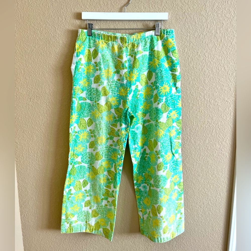 Lilly Pulitzer white label seersucker pants size medium